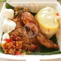 Lontong Sayur   Ayam Goreng