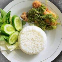 Nasi Sayap Geprek Sambal Hijau