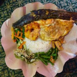 Nasi Lele Goreng Telur Goreng