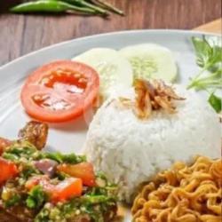 Ayam Pecak Nasi   Indomie Goreng