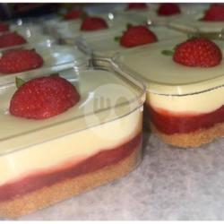 Strawberry Chesee Cake