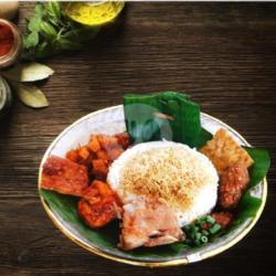 Nasi Punel Spesial Ayam