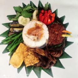 Nasi Penyetan Usus Goreng