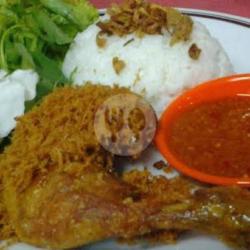 Ayam Goreng Berempah   Nasi