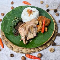 Nasi Gudeg Dada Ayam Kampung