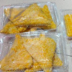 Frozen Risoles Ayam Suwir Pedas