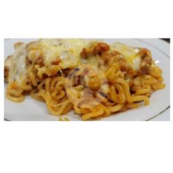 Mie Goreng Bolognese Mozarella