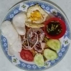 Mie Goreng Kuning Sotong / Cumi