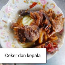 Nasi Ceker Dan Kepala