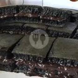 Martabak Manis Black Fores Coklat Susu