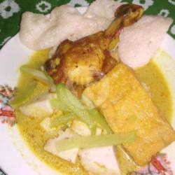 Ketupat Sayur   Ayam   Teh Manis