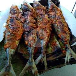 Nasi Ikan Kembung Bakar