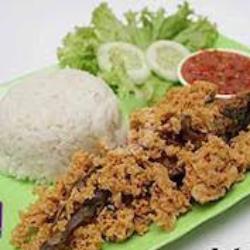 Nasi Lele Kremes
