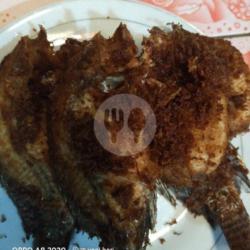 Ikan Goreng Mujaer