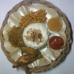 Paket 2 Nasi Uduk Ayam Goreng / Opor