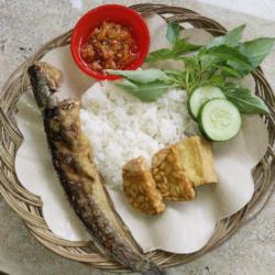 Nasi Lele Geprek