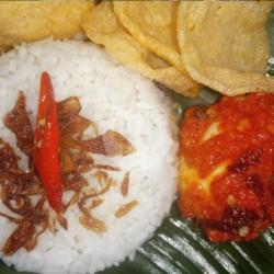 Nasi Uduk Telur Balado