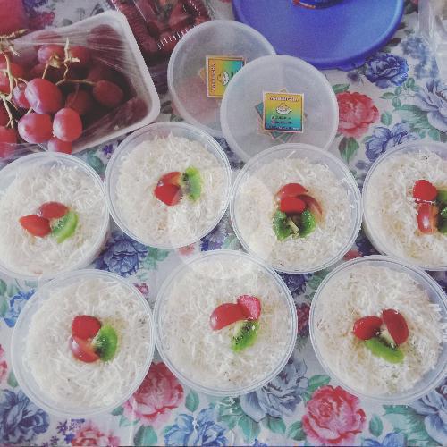 Busty fotosini qavatda becerdin oladi