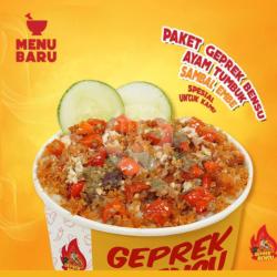 Paket Geprek Bensu Ayam Tumbuk Sambal Embe