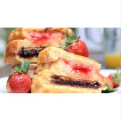 Roti Gandum Coklat Strawberry