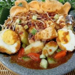 Gadogado   Lontong