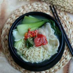 Mie Kuah Pangsit Basah