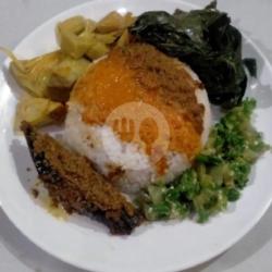 Nasi Ikan Pindang Tongkol Rendang