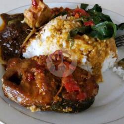 Nasi Rames Tongkol Balado