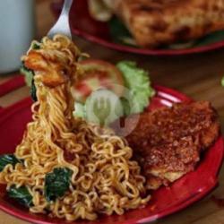 Chiken Katsu Geprek Indomie