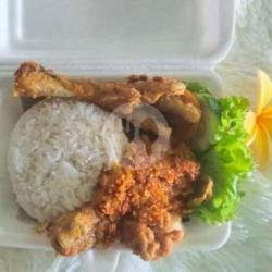 Paket Nasi   Ceker Geprek   Es Teh