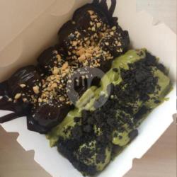 Choco Nut, Greentea   Toping Oreo