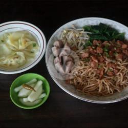 Mie Ayam Bakso   Pangsit Kuah