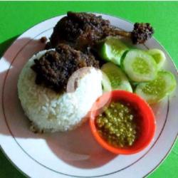 Ayam Kampung Bumbu Hitam  Nasi Potongan Besar