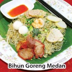 Bihun Goreng Medan (babi)