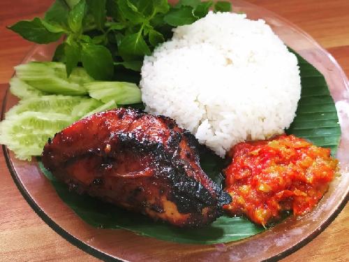 Pecel Lele & Ayam Bakar Dapoerabel, Sultan Moh Mansyur - GoFood