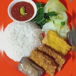 Tempong Tempe Tahu Nasi