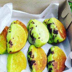 Pukis Pandan Toping Keju 10 Pieces