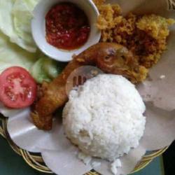 Nasi   Kepala Ayam Dengan Sambel Khas Pantura