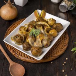 Grilled Baby Potatoes In Butter And Herbs