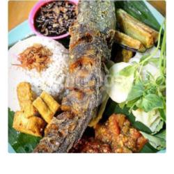 Penyet Nasi Lele  Lalapan