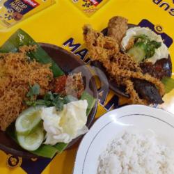 Lapan Ayam Goreng Kremes