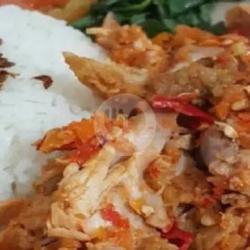 Paket Geprek 4 : Nasi    Kepala Ayam Geprek   Tempe  Teh ( Panas /dingin)