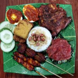 Nasi Balap Puyung ( Komplit )