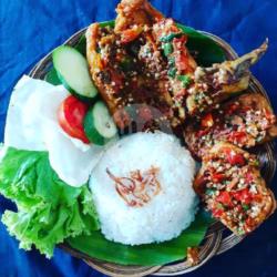 Nasi   Ayam Geprek   Tahu Tempe