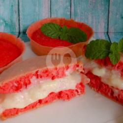 Special Martabak Red Velvet Vanilla Keju