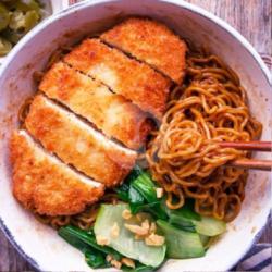 Katsu Indomie Goreng