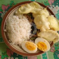 Nasi Pecel   Telur Dadar