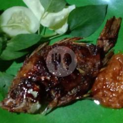 Nasi Uduk Nila Bakar