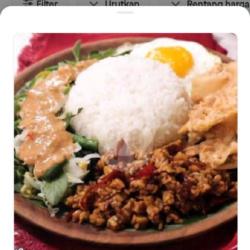 Nasi Pecel Telur Ceplok Komplit