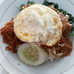 Nasi Pecel Istimewa Telur